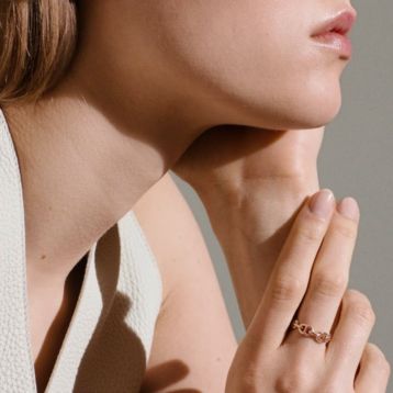 Chaine d'ancre Enchainee ring, small model | Hermès Mainland